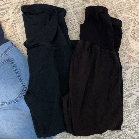 4 pairs of maternity bottoms - Picture 3 of 3